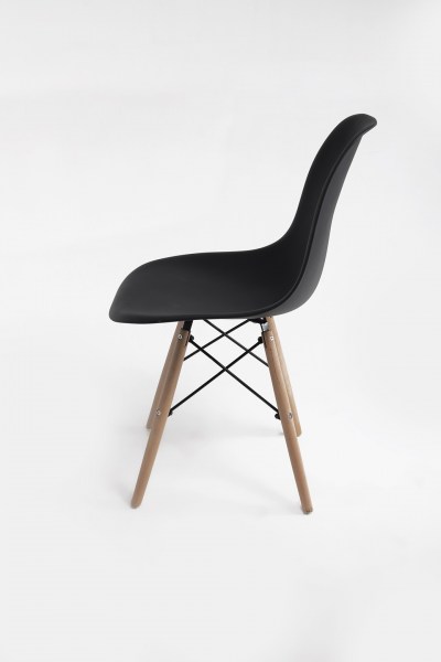 Стул Eames черный