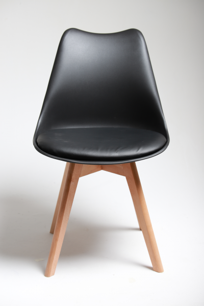 Стул Eames 222 черный