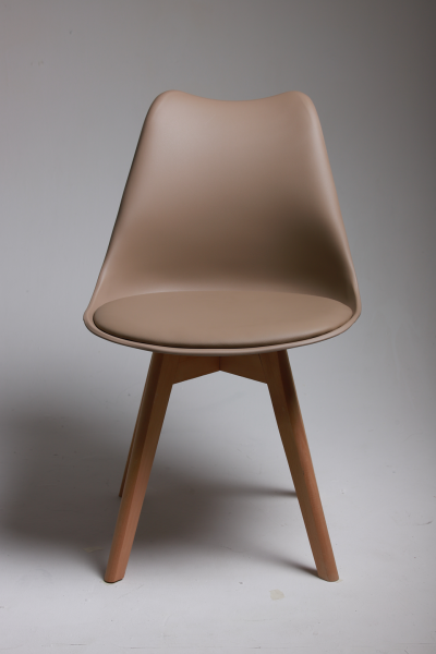 Стул Eames 222 бежевый
