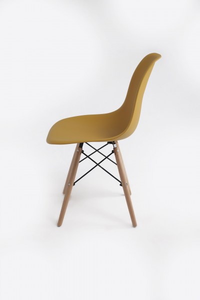 Стул Eames желтый